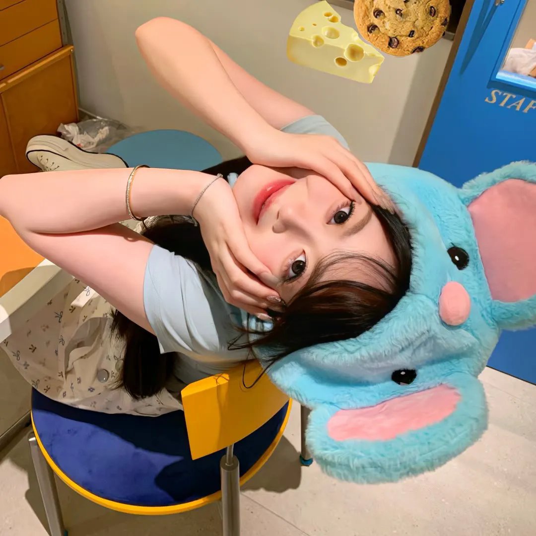 庭院里的女人